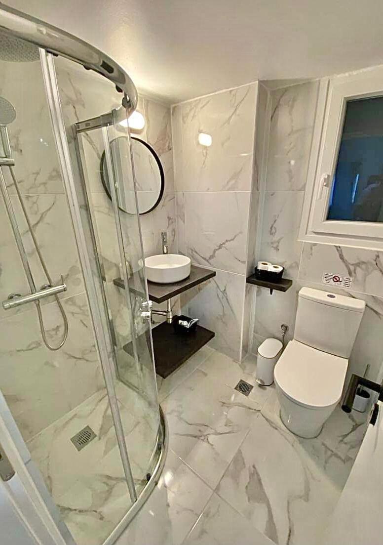 Comfortable Apartment In The City Center Atenas Exterior foto